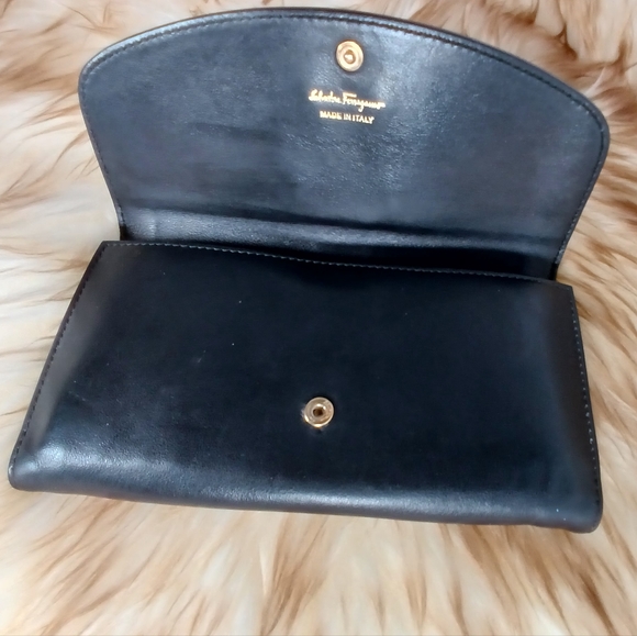 Salvatore Ferragamo long wallet - Picture 6 of 10